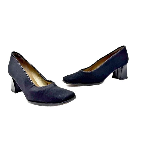 Vintage Stuart Weitzman Square Toe 2" Flared Block Heel Pumps Womens 6.5 N Black - Picture 2 of 16